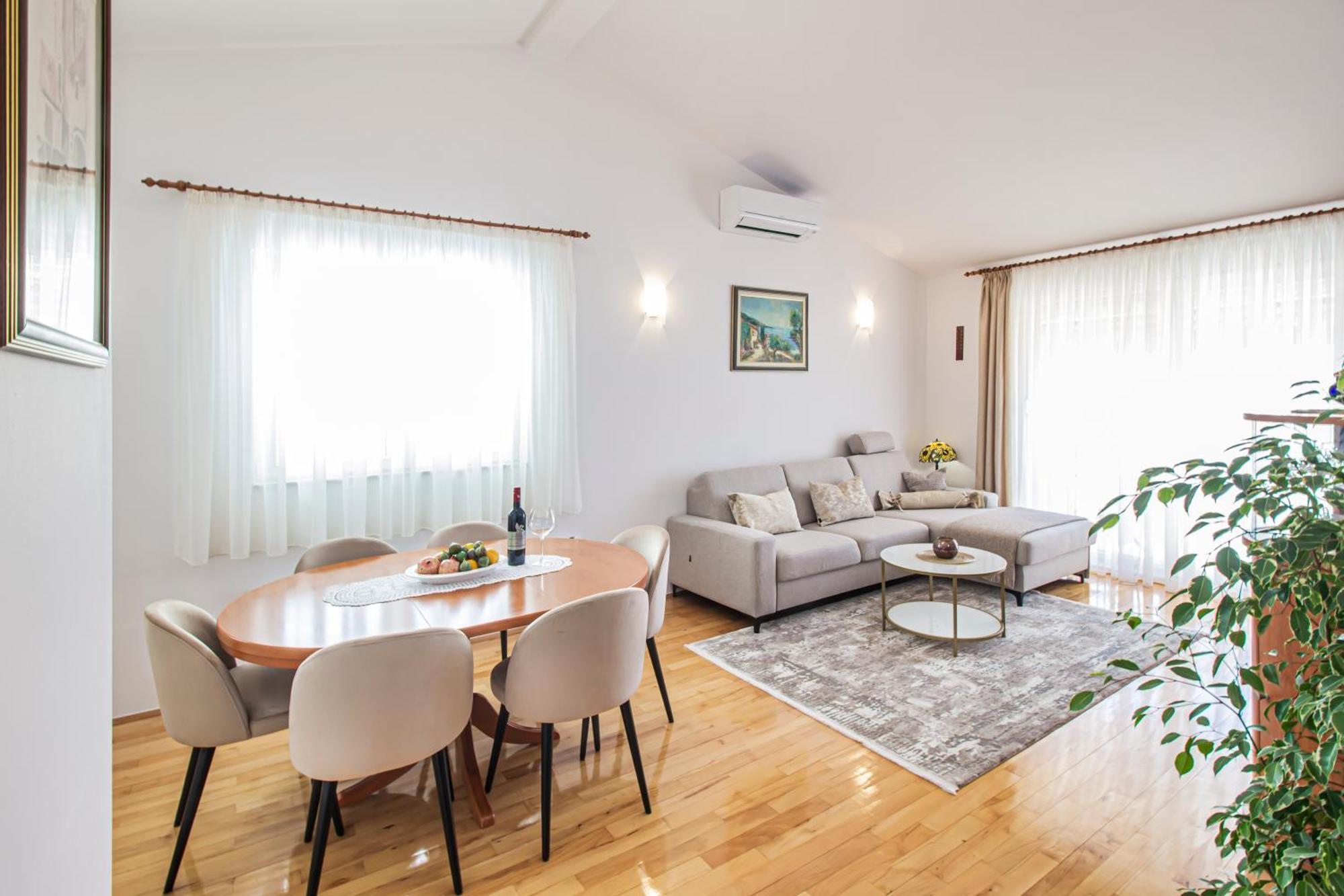 Apartment Anita With Amazing Sea View ماكارسكا المظهر الخارجي الصورة