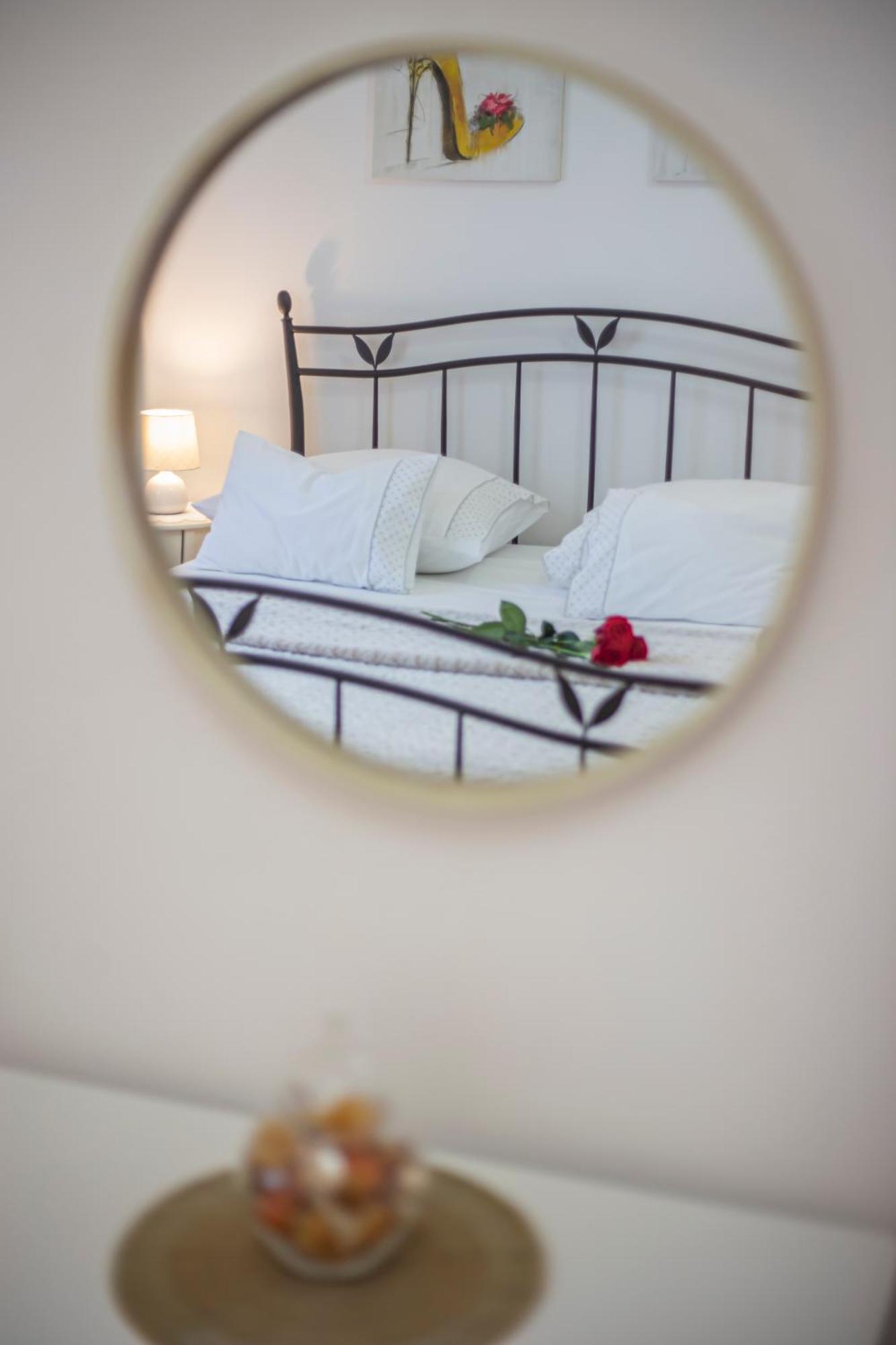 Apartment Anita With Amazing Sea View ماكارسكا المظهر الخارجي الصورة