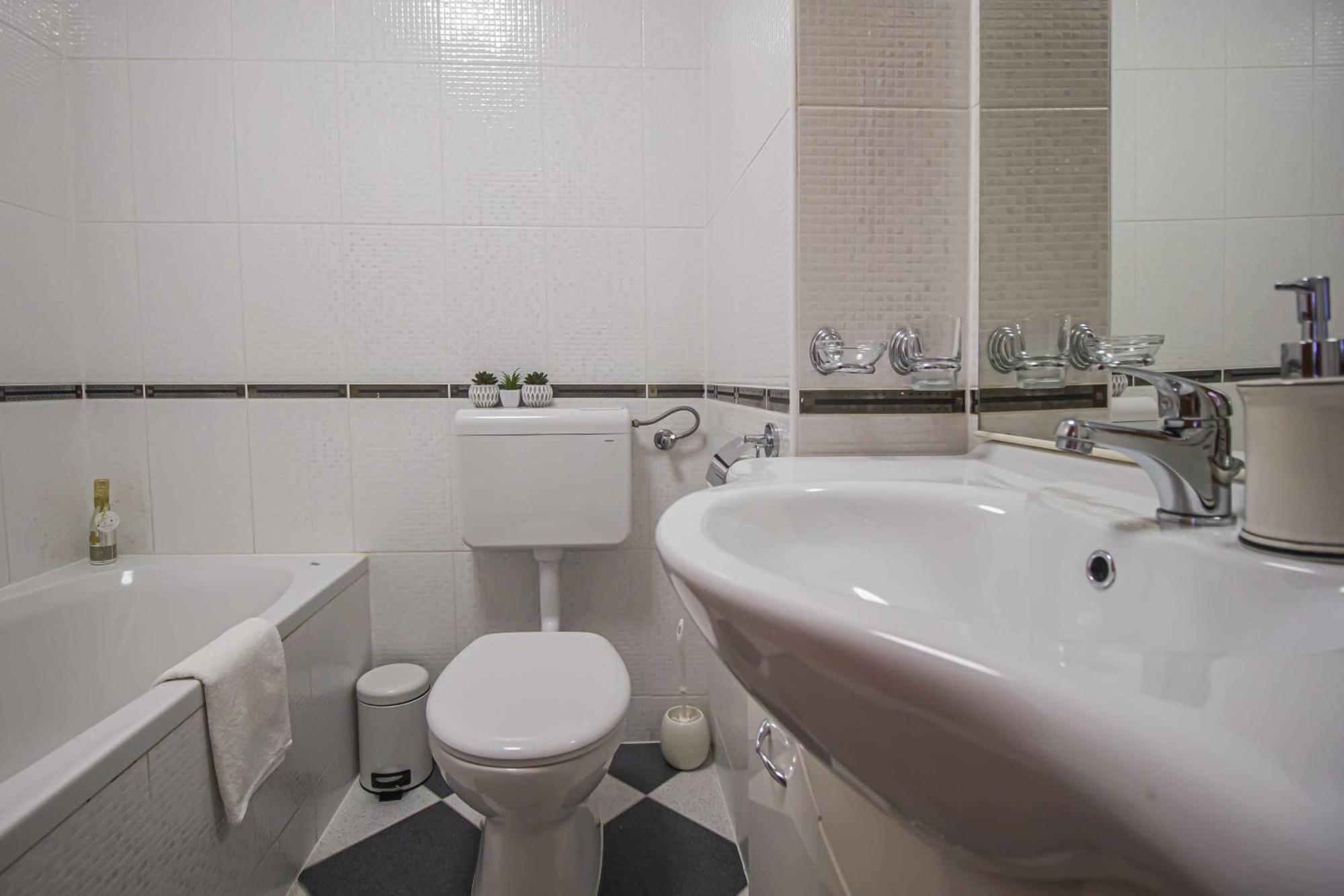 Apartment Anita With Amazing Sea View ماكارسكا المظهر الخارجي الصورة
