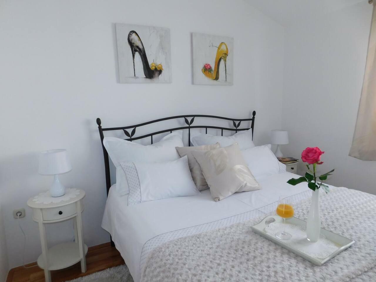 Apartment Anita With Amazing Sea View ماكارسكا المظهر الخارجي الصورة